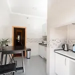 Crespo بيت شباب Lisboa