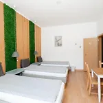 Crespo Hostal *